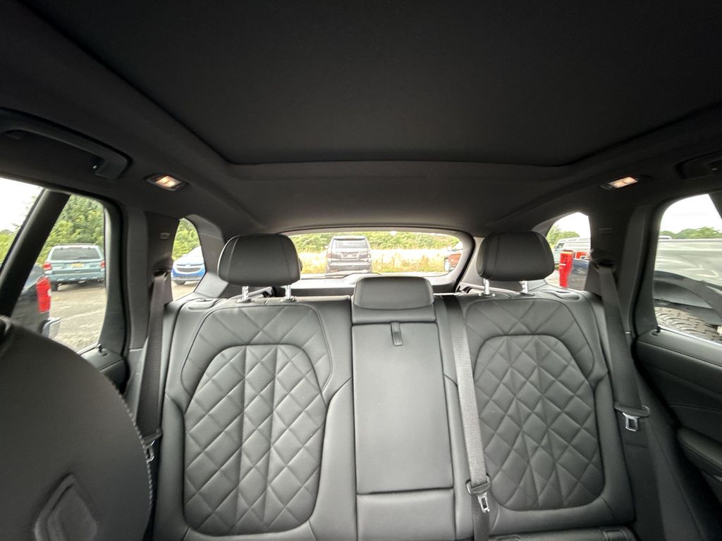 2025 BMW X5 40i - Photo 11