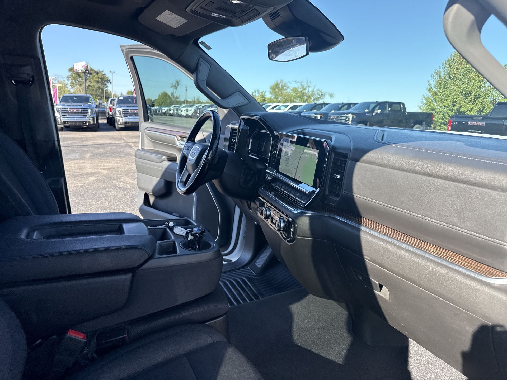 2024 GMC Sierra 1500 SLE - Photo 35