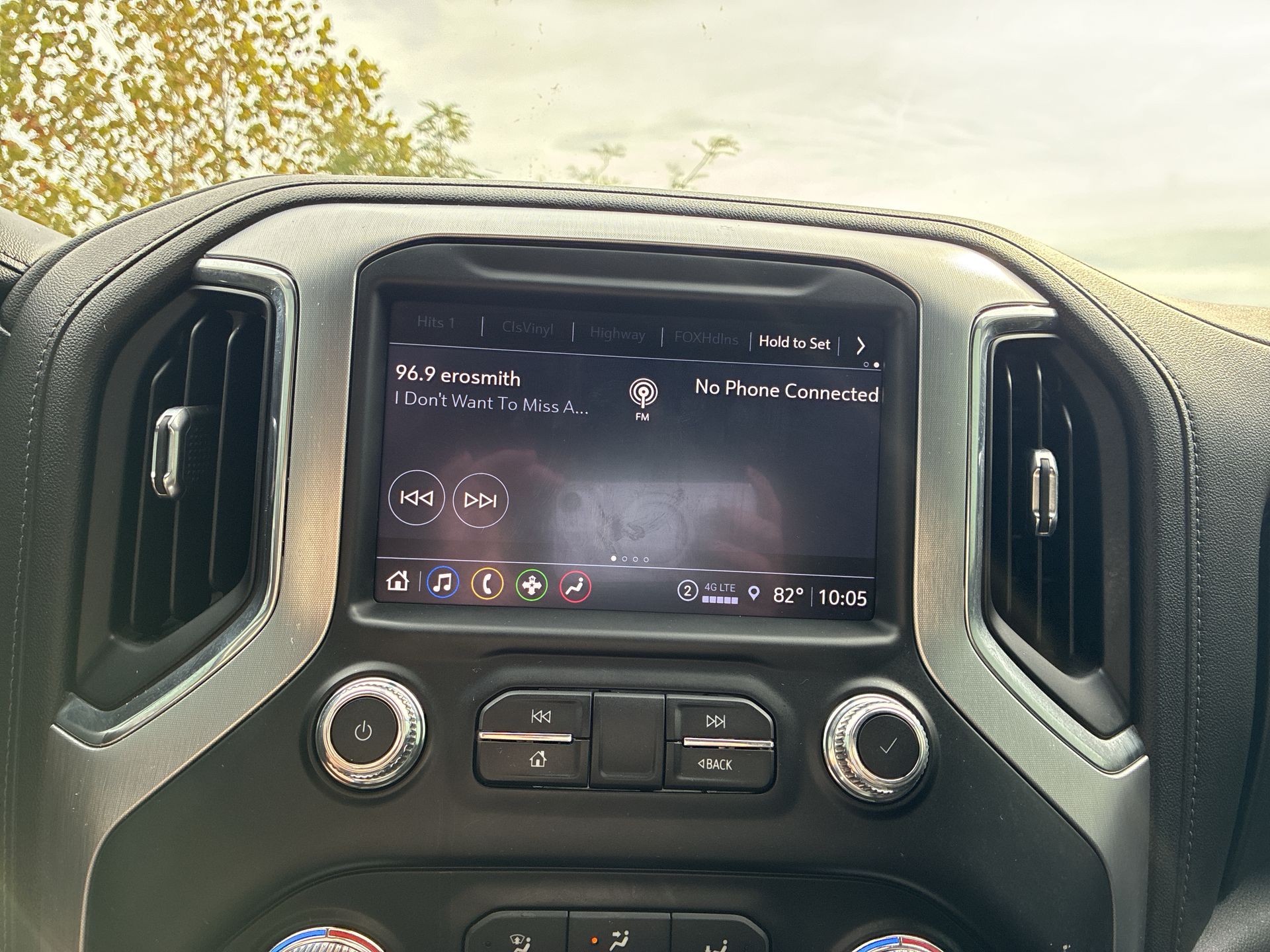 2021 GMC Sierra 1500 SLT - Photo 19