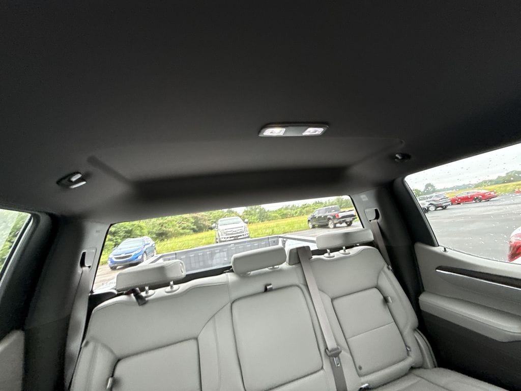 2025 GMC Sierra 1500 SLT - Photo 32