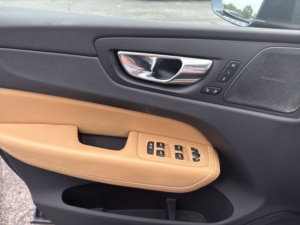 2023 Volvo XC60 Ultimate - Photo 29