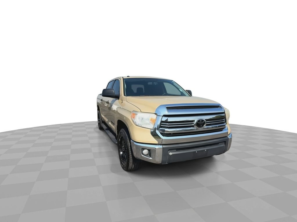 2017 Toyota Tundra SR5 photo 2