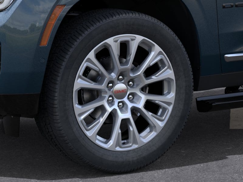 2026 GMC Yukon XL Denali - Photo 9