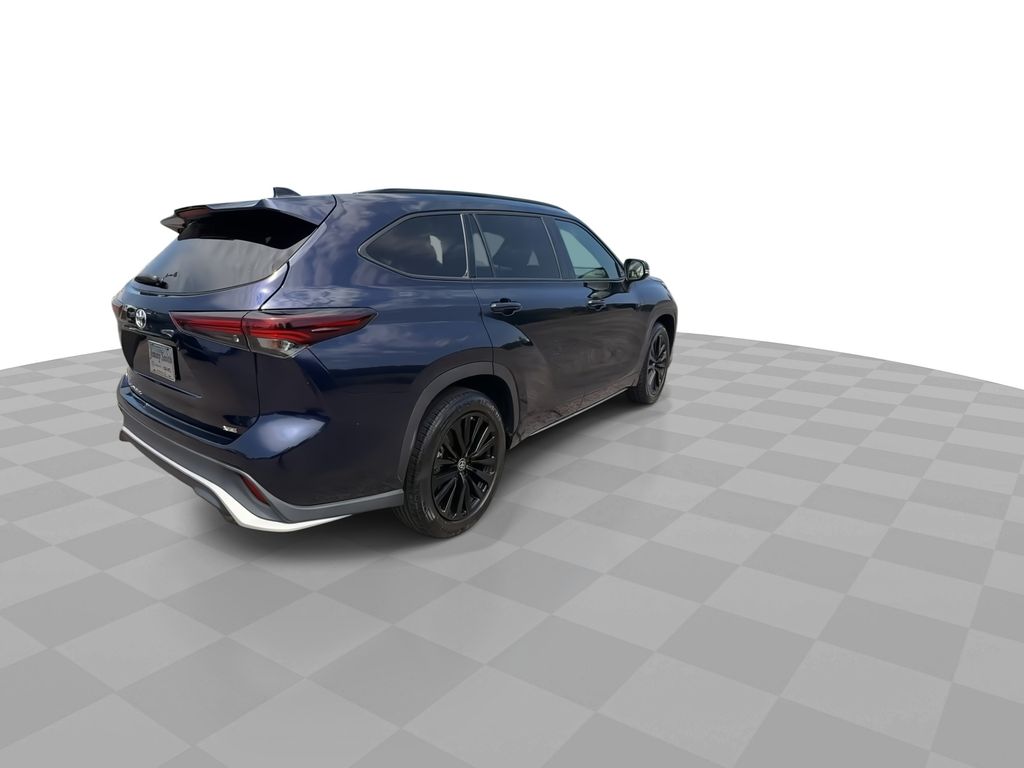 2024 Toyota Highlander LE - Photo 8