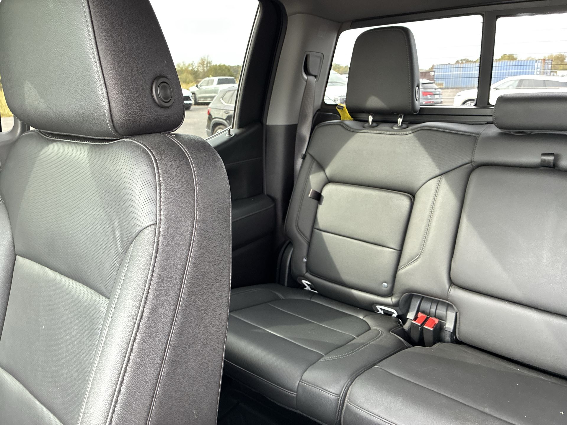 2021 GMC Sierra 1500 SLT - Photo 12