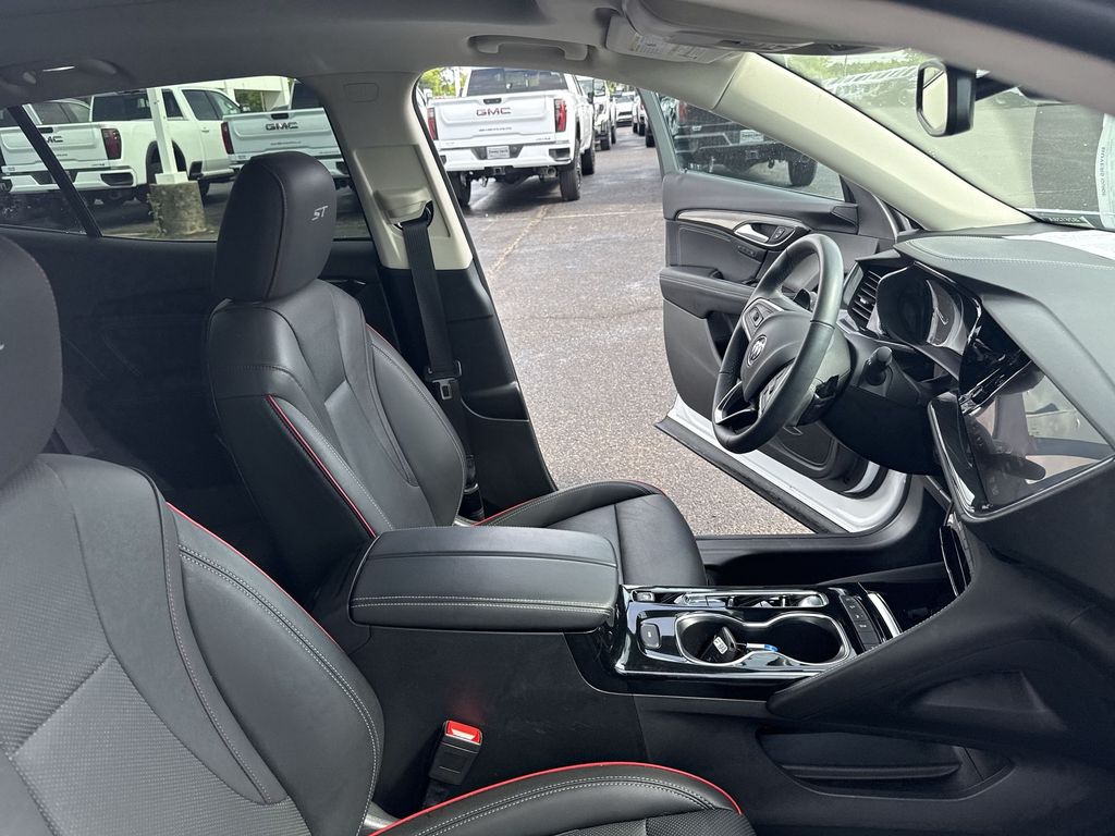 2023 Buick Envision Essence - Photo 35