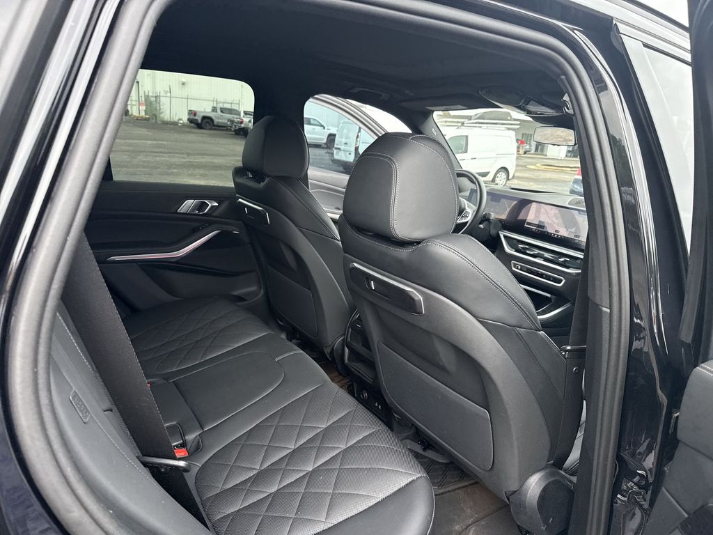 2025 BMW X5 40i - Photo 34