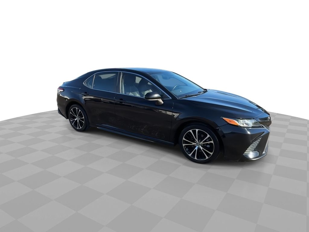 Used 2020 Toyota Camry SE