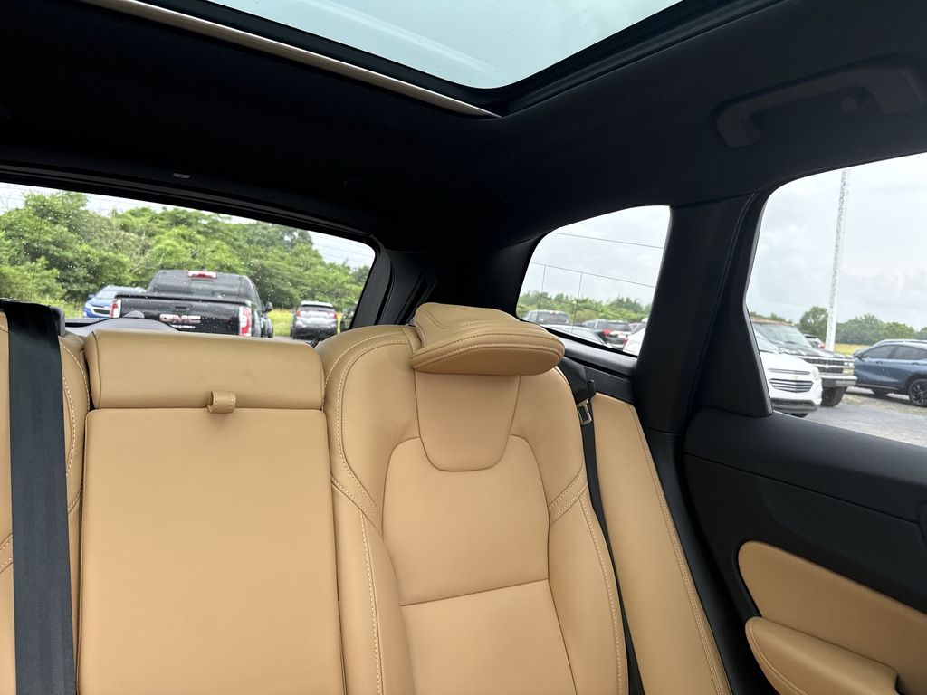 2023 Volvo XC60 Ultimate - Photo 32