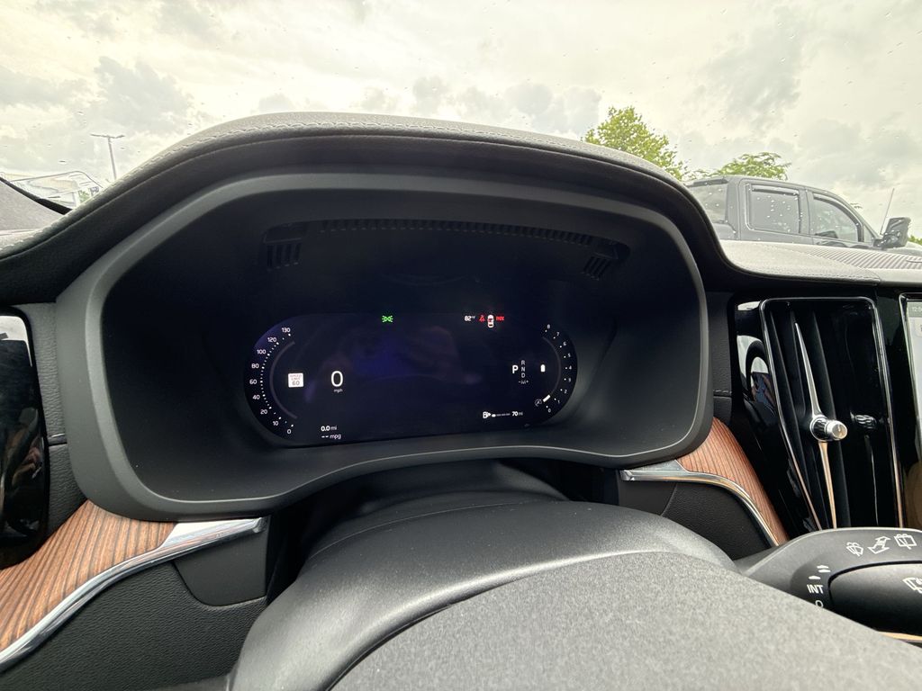 2023 Volvo XC60 Ultimate - Photo 18