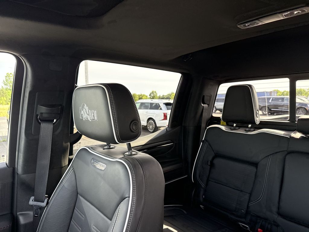 2026 GMC Sierra 1500 AT4X - Photo 14