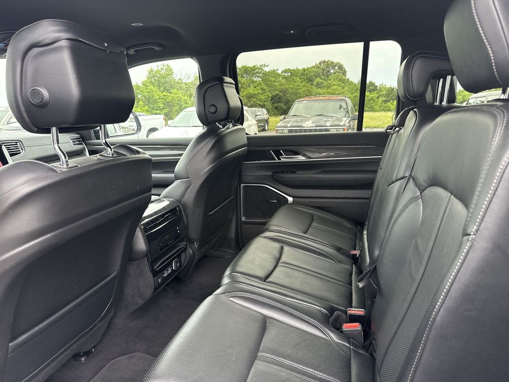 2022 Jeep Wagoneer Series II - Photo 32