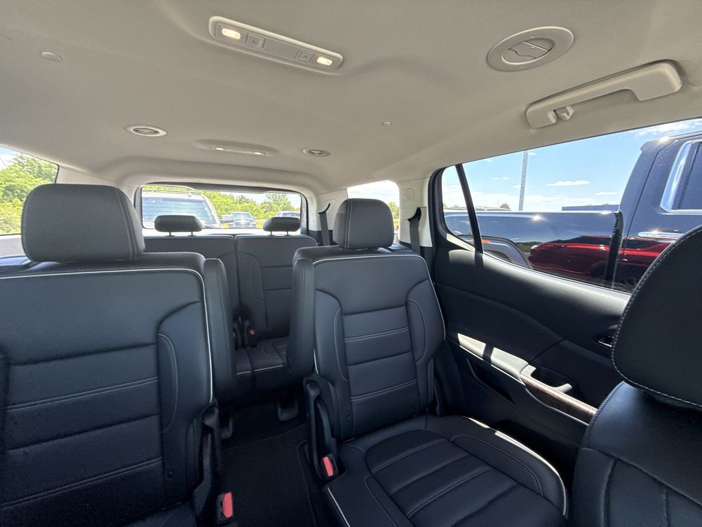 2021 GMC Acadia Denali - Photo 12