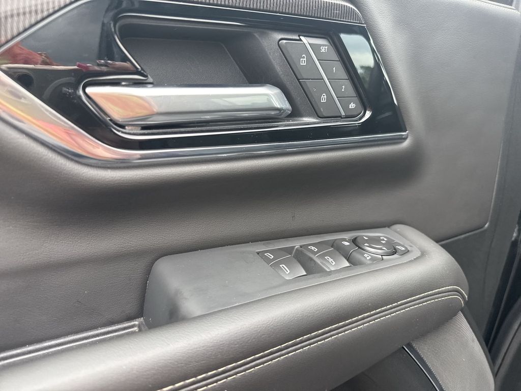 2026 GMC Yukon XL Elevation - Photo 28