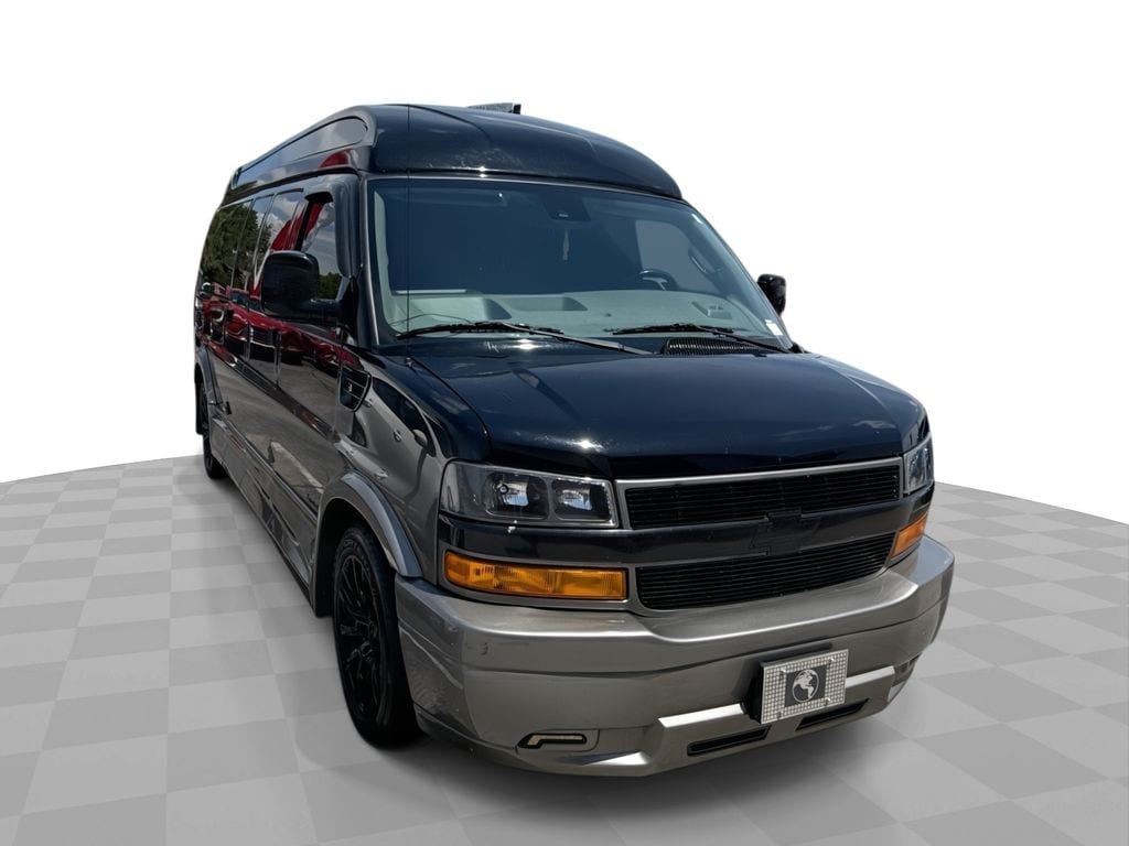 2021 Chevrolet Express 3500 LS Extended's photo