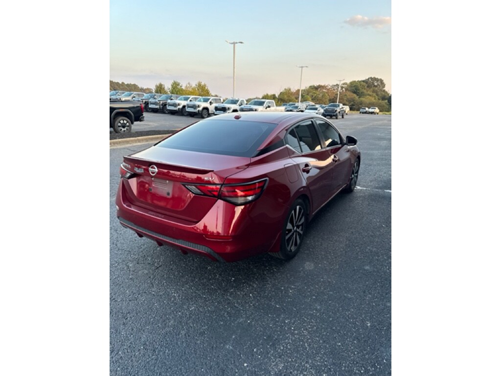 2021 Nissan Sentra SV photo 4