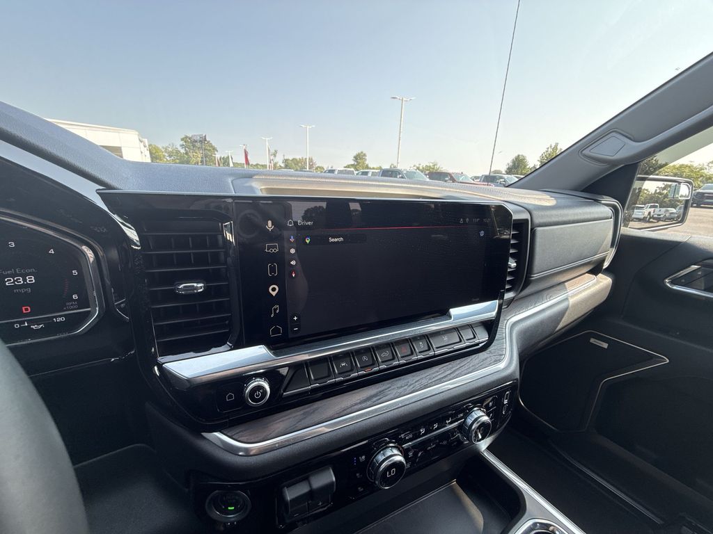 2025 GMC Sierra 1500 SLT - Photo 20