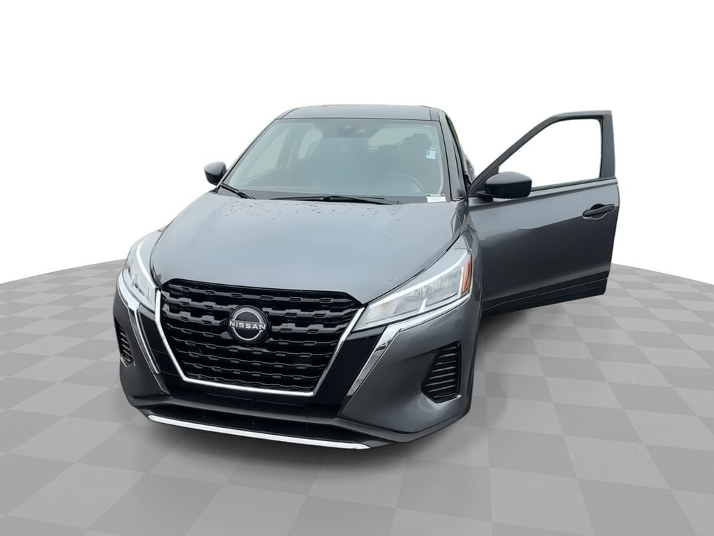 2024 Nissan Kicks S - Photo 3