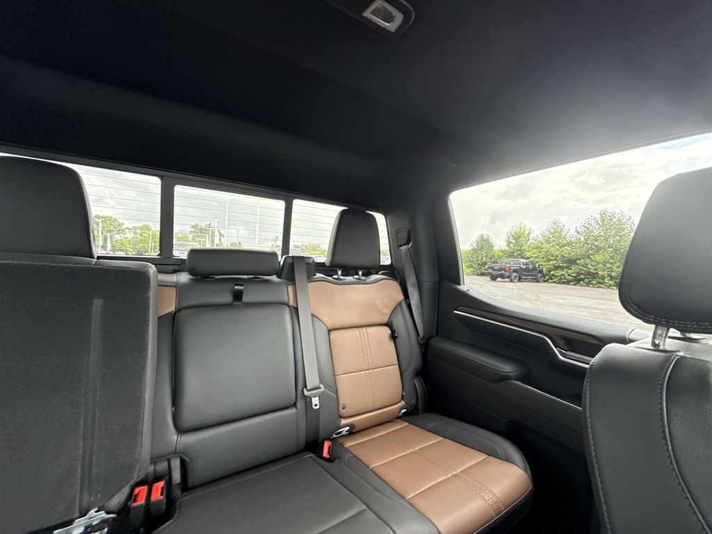 2025 Chevrolet Silverado 1500 High Country - Photo 28