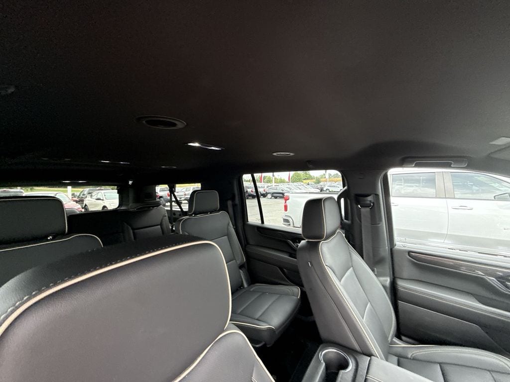 2026 GMC Yukon XL Elevation - Photo 9