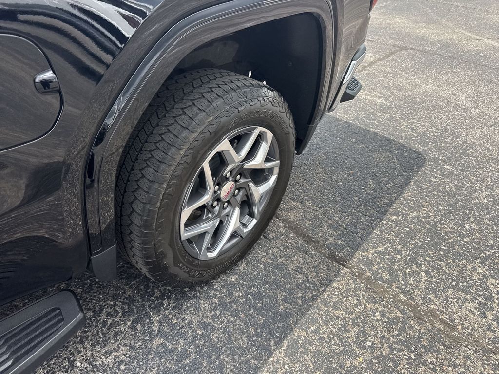 2024 GMC Sierra 1500 SLT - Photo 40