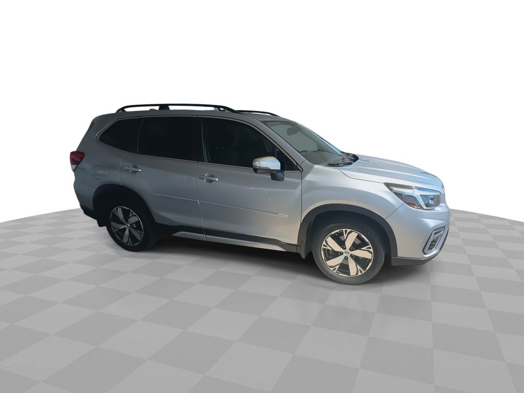2021 Subaru Forester Touring photo 2