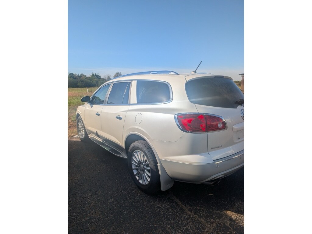 Used 2009 Buick Enclave CXL SUV