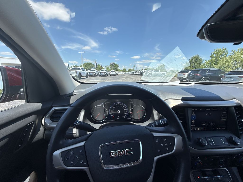 2021 GMC Acadia Denali - Photo 17