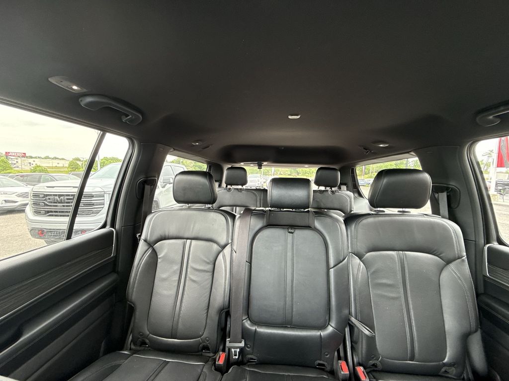 2022 Jeep Wagoneer Series II - Photo 11