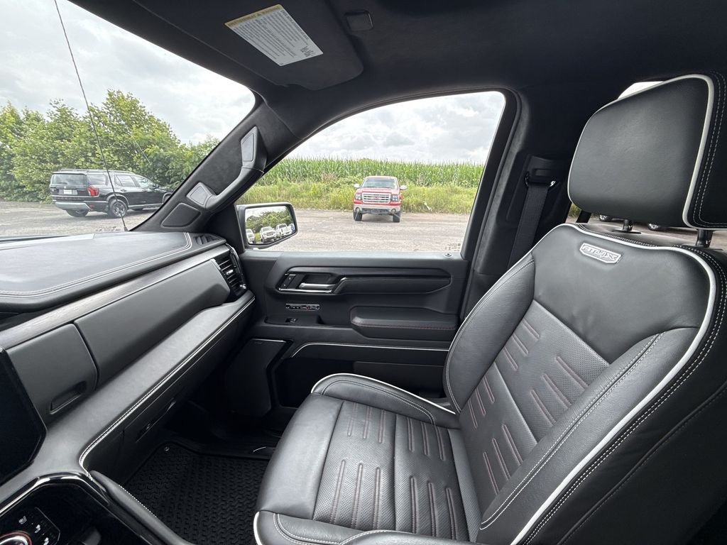 2025 GMC Sierra 1500 AT4X - Photo 15