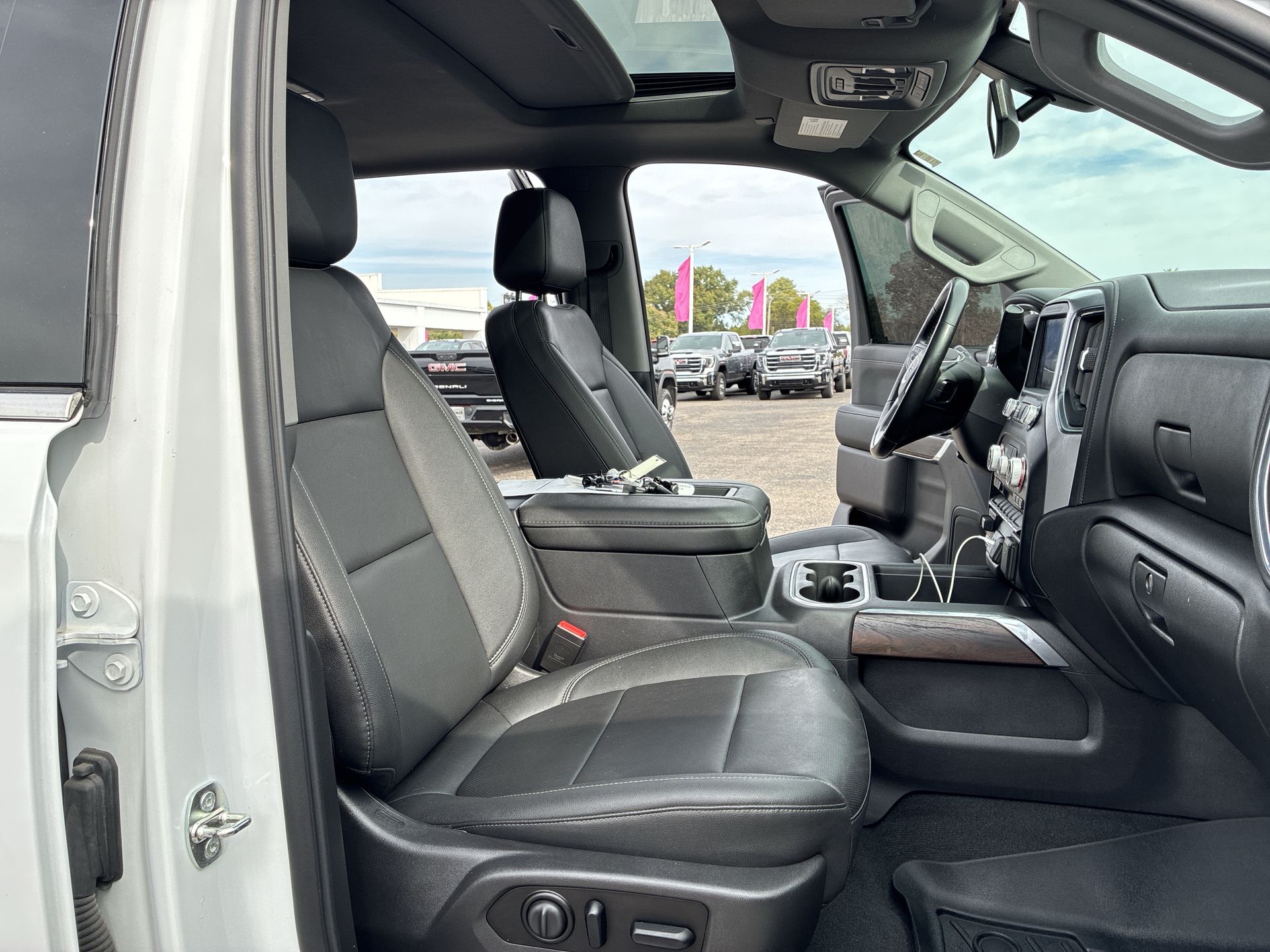 2021 GMC Sierra 1500 SLT - Photo 35