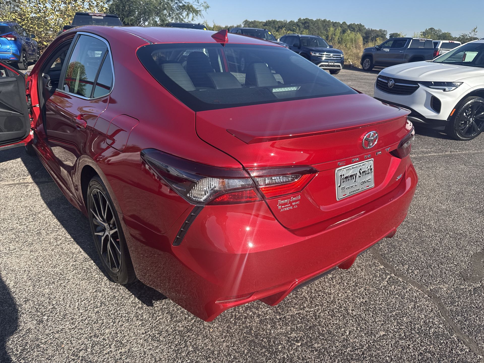 2023 Toyota Camry SE - Photo 31