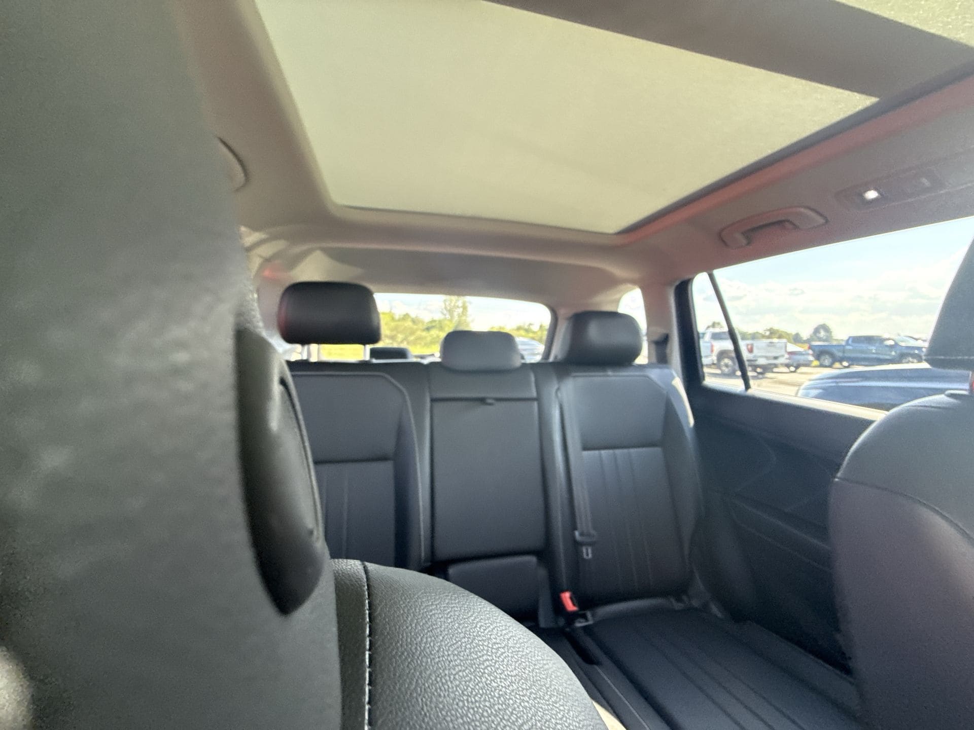 2024 Volkswagen Tiguan SE - Photo 32