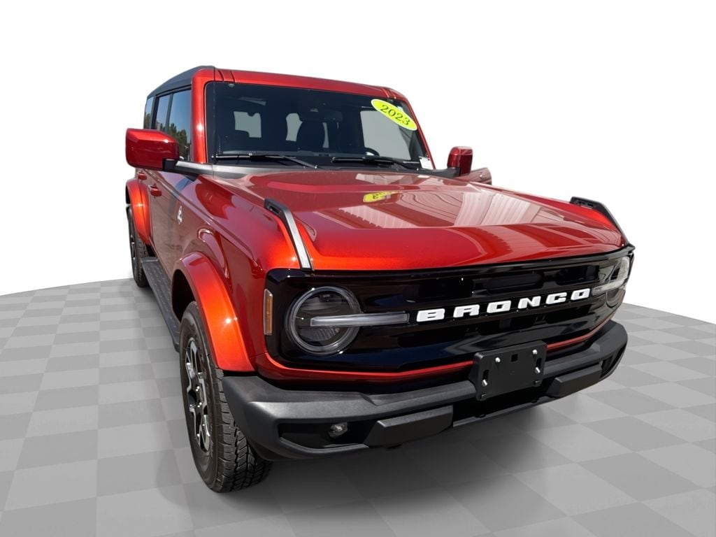 2023 Ford Bronco Outer Banks 4x4's photo