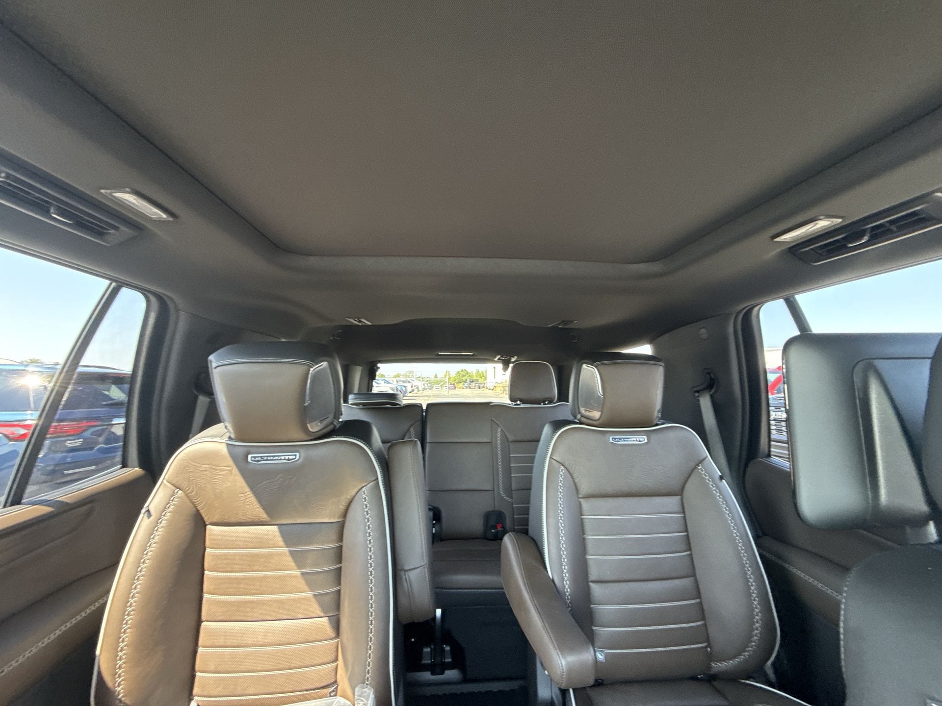 2026 GMC Yukon Denali Ultimate - Photo 28