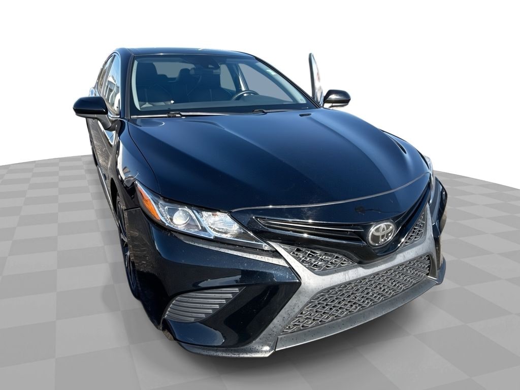 Used 2020 Toyota Camry SE