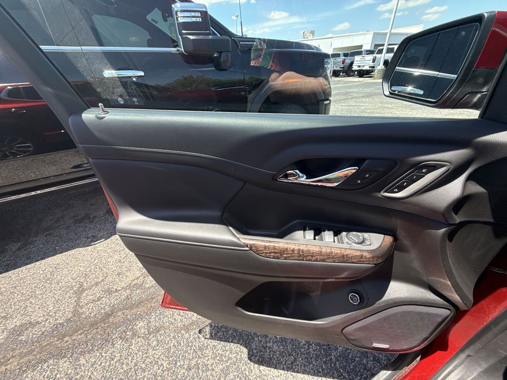 2021 GMC Acadia Denali - Photo 29