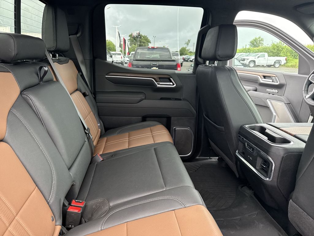 2025 Chevrolet Silverado 1500 High Country - Photo 34