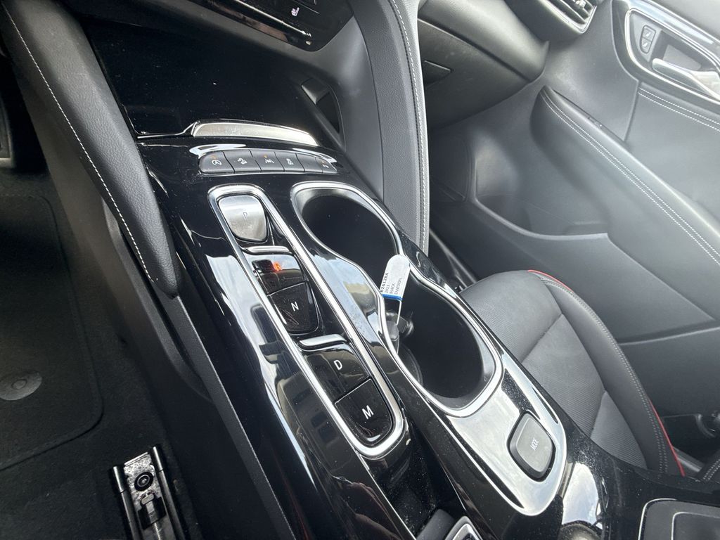 2023 Buick Envision Essence - Photo 22