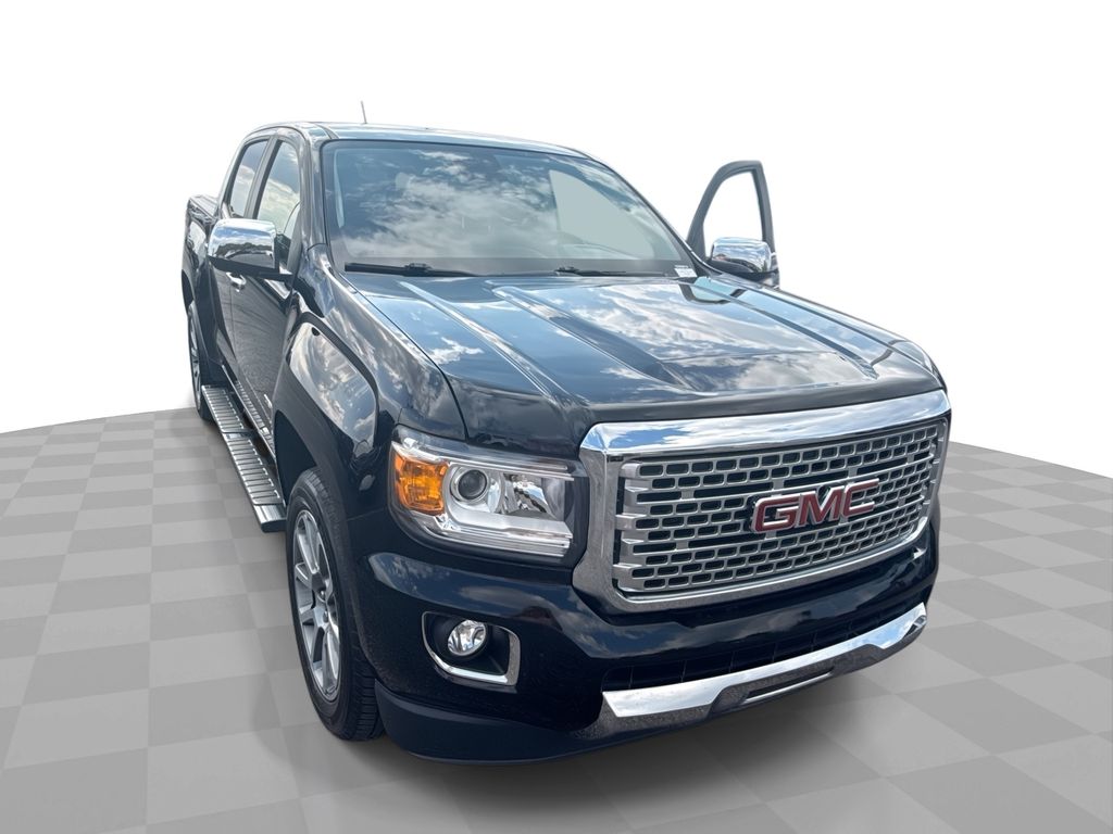 2018 GMC Canyon 4WD Denali Crew Cab Short Box's photo