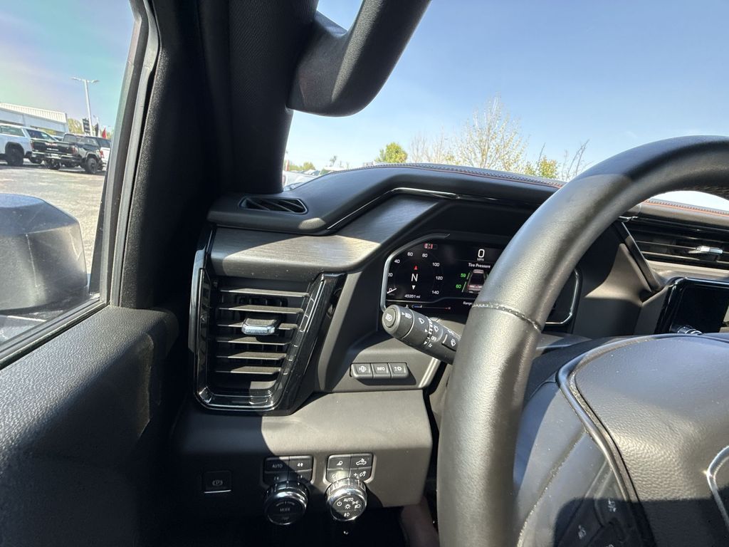 2024 GMC Sierra 2500HD AT4 - Photo 24