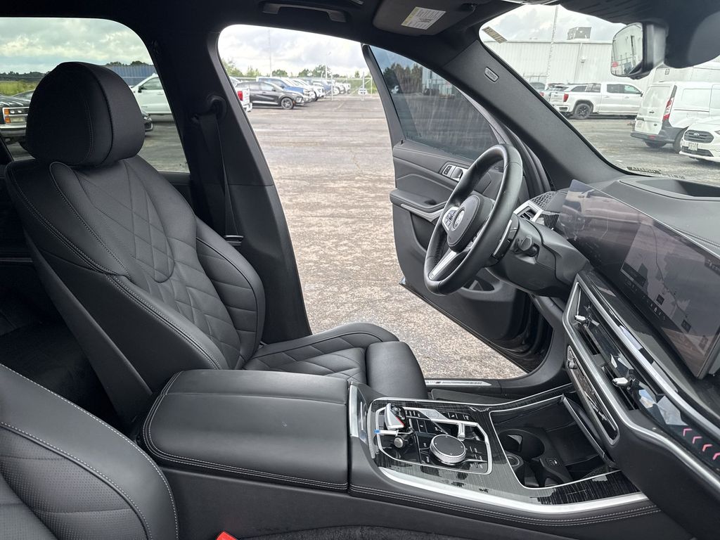 2025 BMW X5 40i - Photo 13