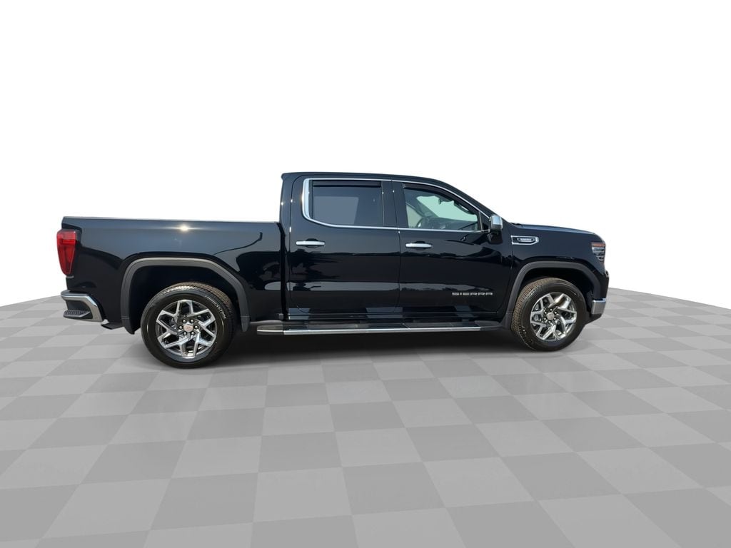 2025 GMC Sierra 1500 SLT - Photo 9