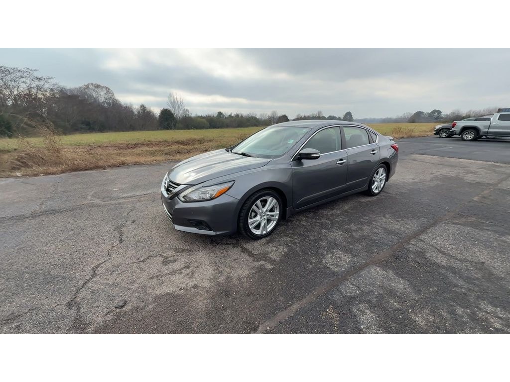Used 2017 Nissan Altima 3.5 SL Sedan
