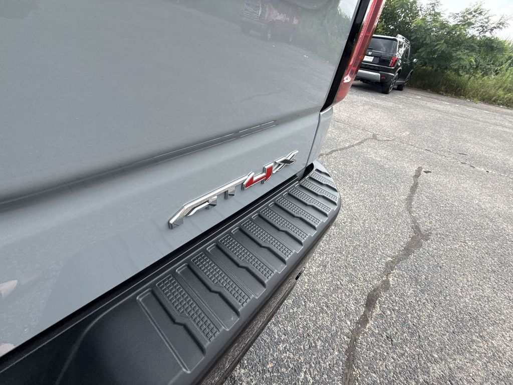 2025 GMC Sierra 1500 AT4X - Photo 39
