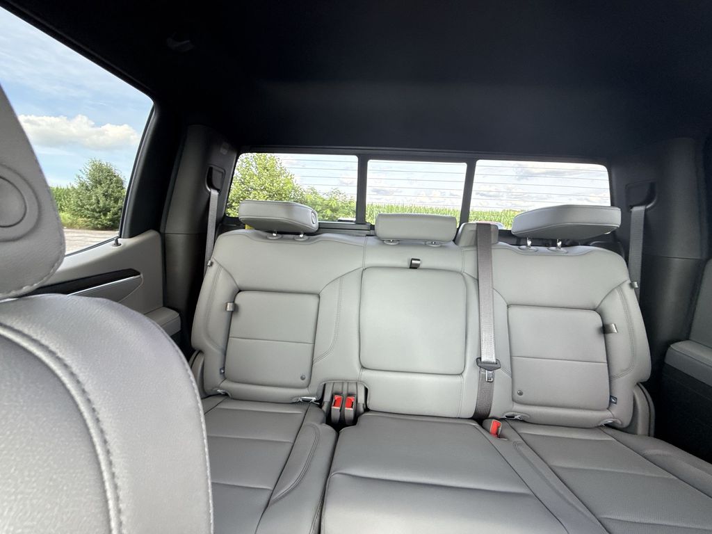 2026 GMC Sierra 1500 SLT - Photo 11