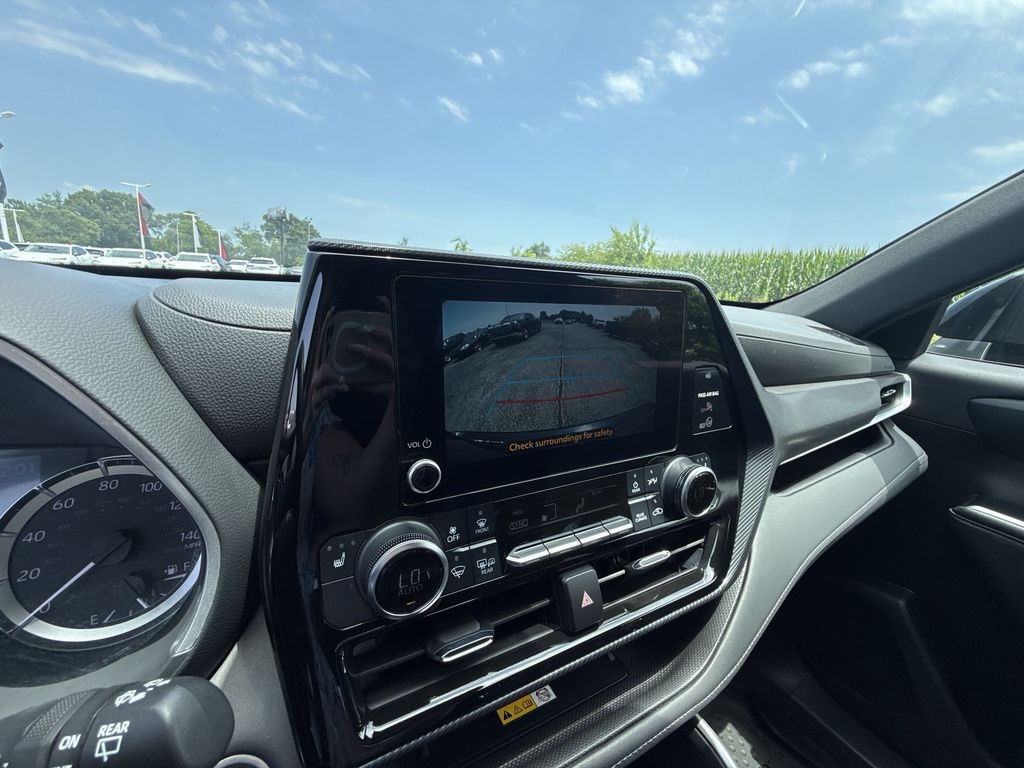 2024 Toyota Highlander LE - Photo 21