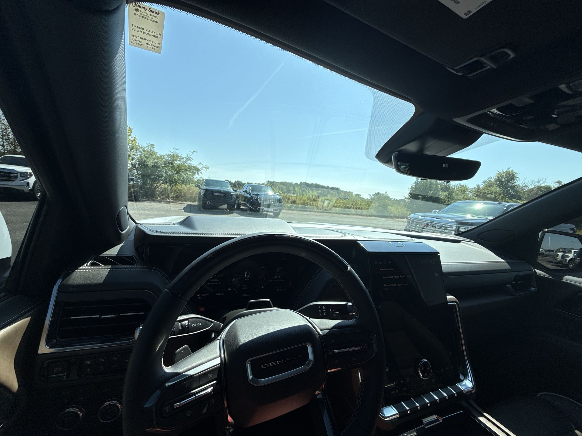 2026 GMC Yukon Denali Ultimate - Photo 16