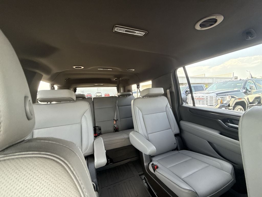 2025 GMC Yukon XL Elevation - Photo 32