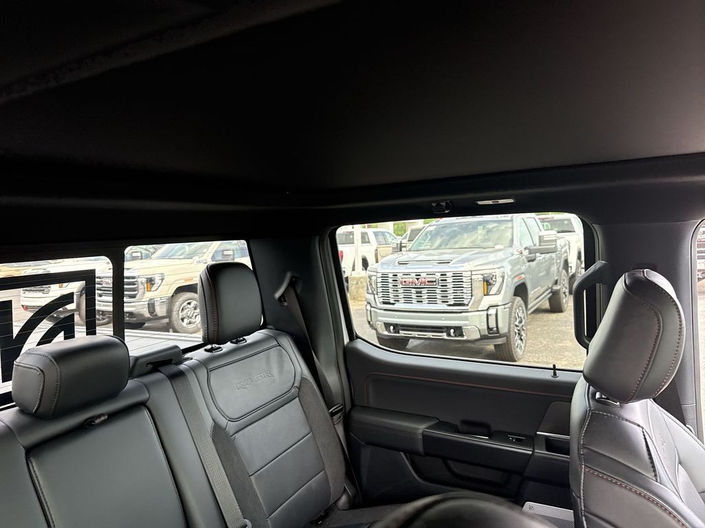 2025 Ford F-150 Raptor - Photo 14